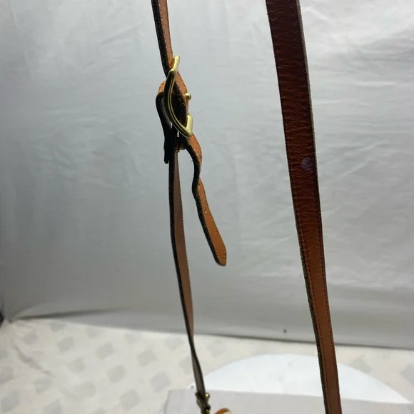 VINTAGE Dooney & Bourke Big duck Crossbody -Shoulder-BAG LEATHER WOMENS BEAUTY - Picture 12 of 16
